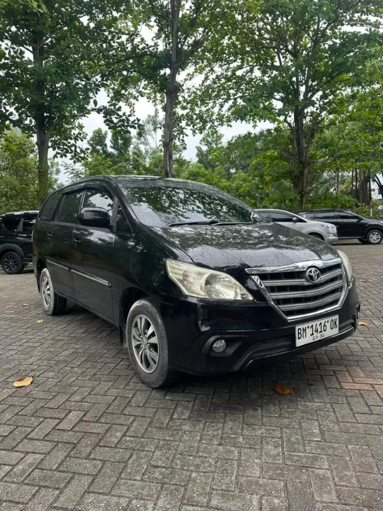 Toyota Innova G 2.0 AT 2015  KM Rb