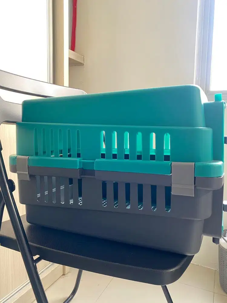 Pet Cargo Kucing Anjing Kelinci/Kandang Hewan/Pet Carrier/Pet Travel