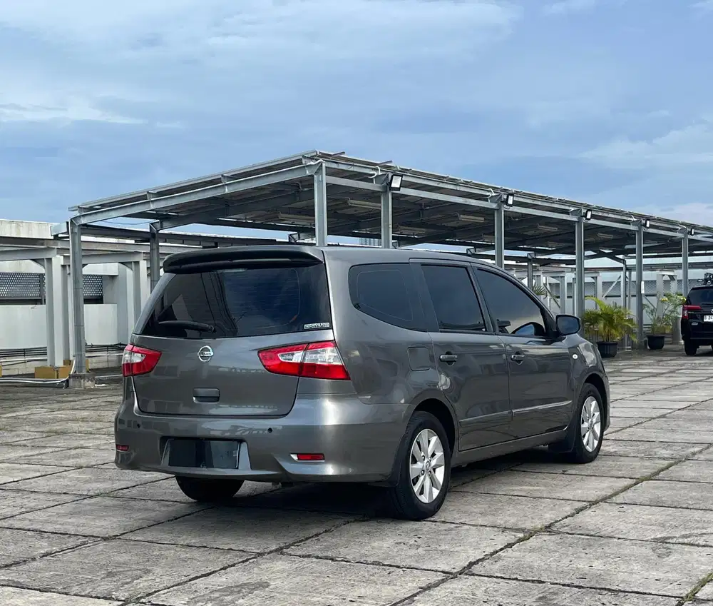 Nissan Grand livina 2014 Bensin