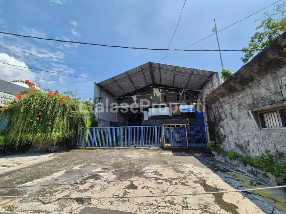 Disewakan tempat usaha arief rachman hakim sebelah vita school