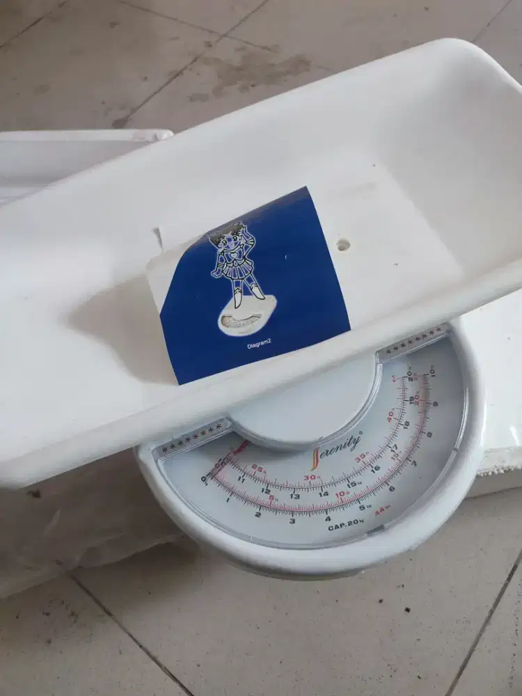 Timbangan bayi belum pernah terpakai