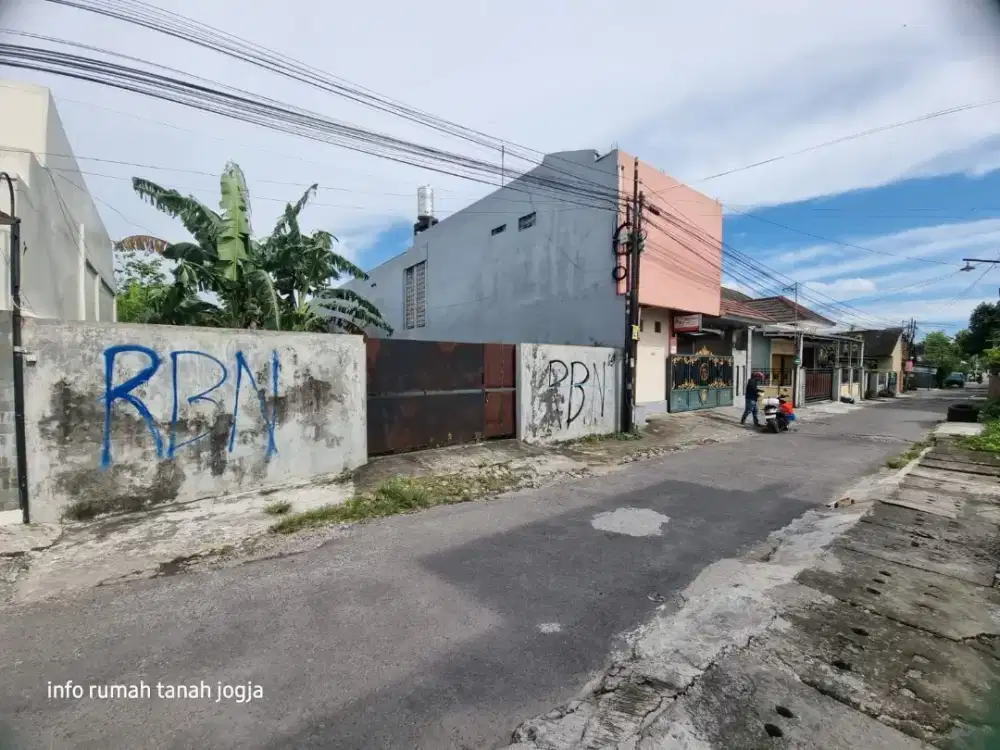 Jual tanah bagus gedongkuning dekat PLN