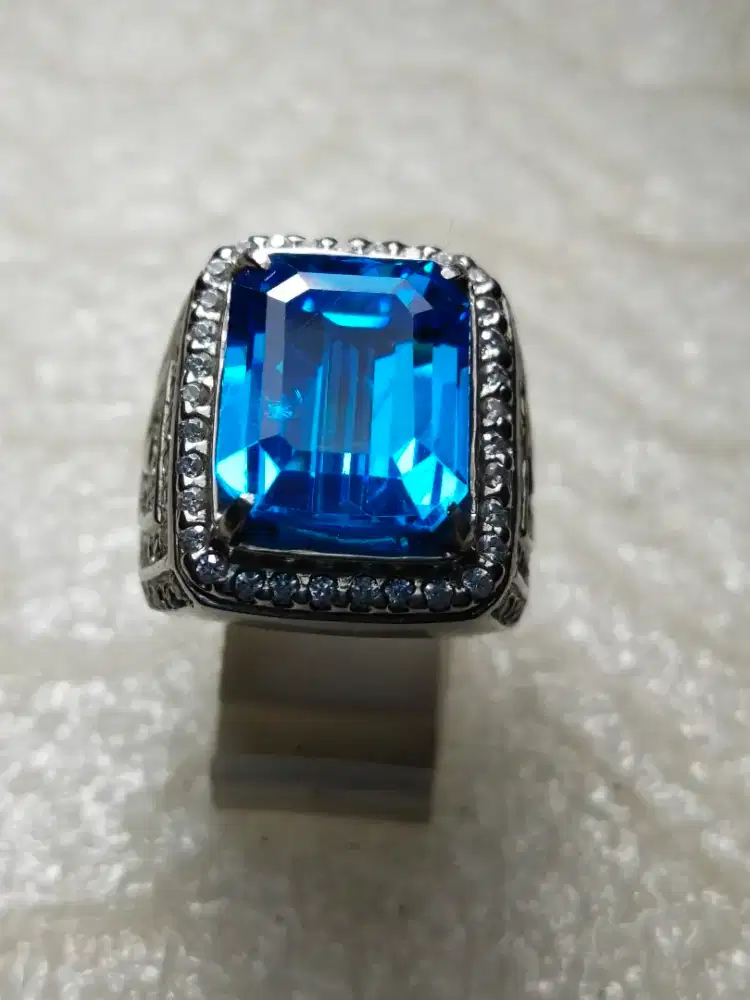 Cincin Perak Natural Electric Blue Topaz (Swiss Blue) 21.15 Gram Mewah