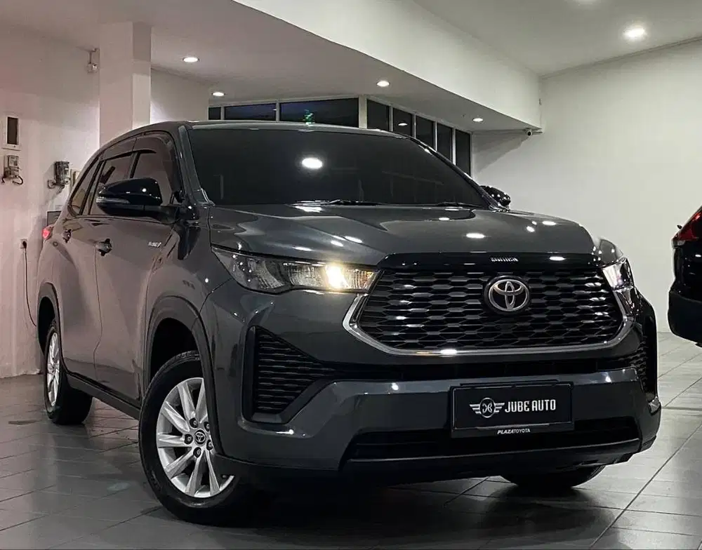 LOW KM TOYOTA INNOVA ZENIX 2.0 G HYBRID CVT 2023