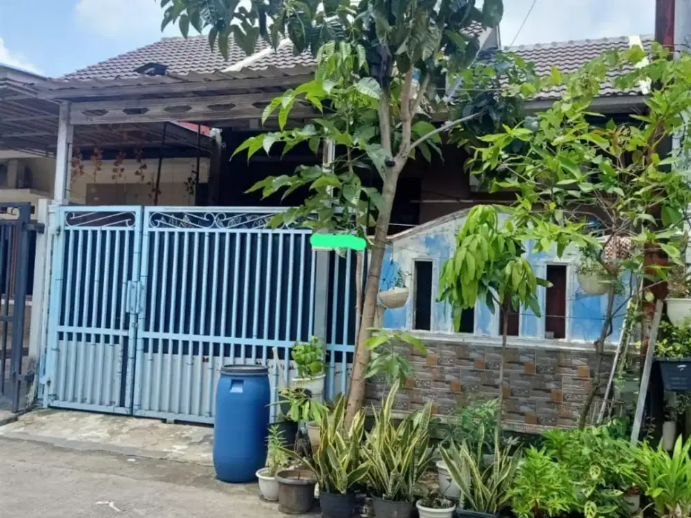 Dijual rumah siap huni di perumahan Grand Mahkota 1, Bekasi.