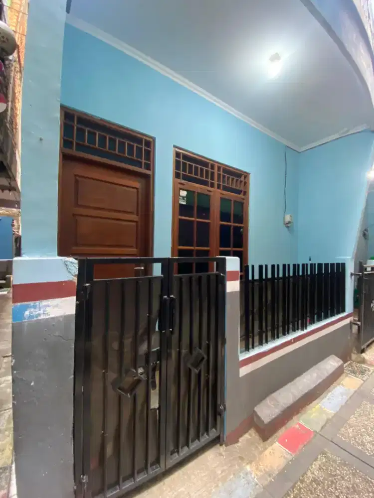 Dikontrakan rumah TAHUNAN