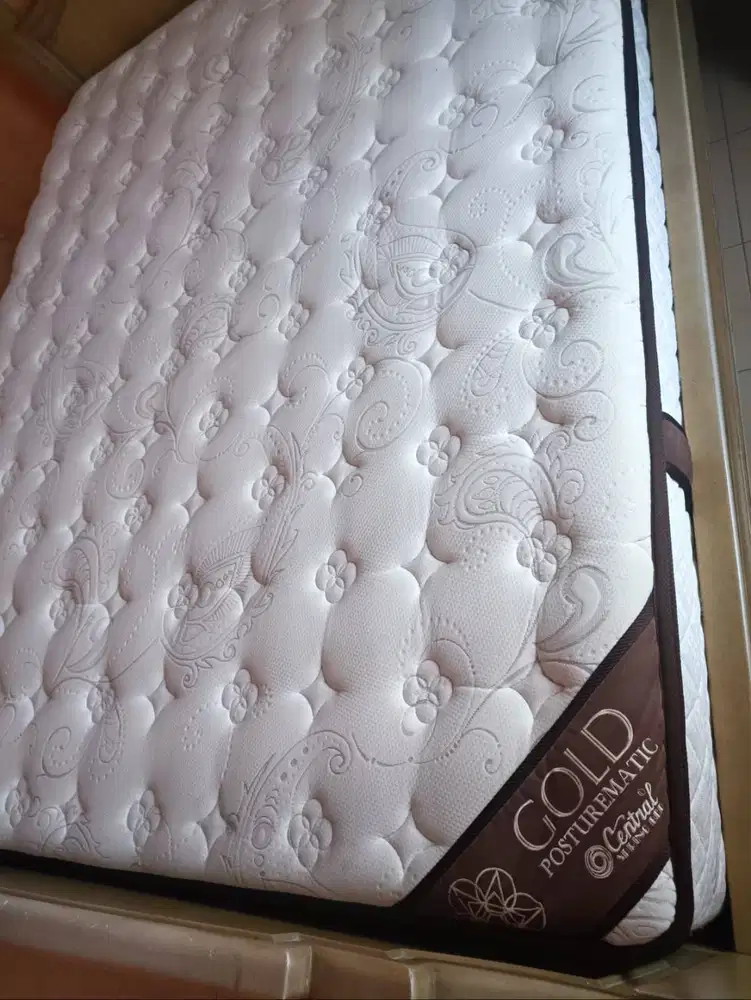 Full Set Central Springbed Posturematic Gold