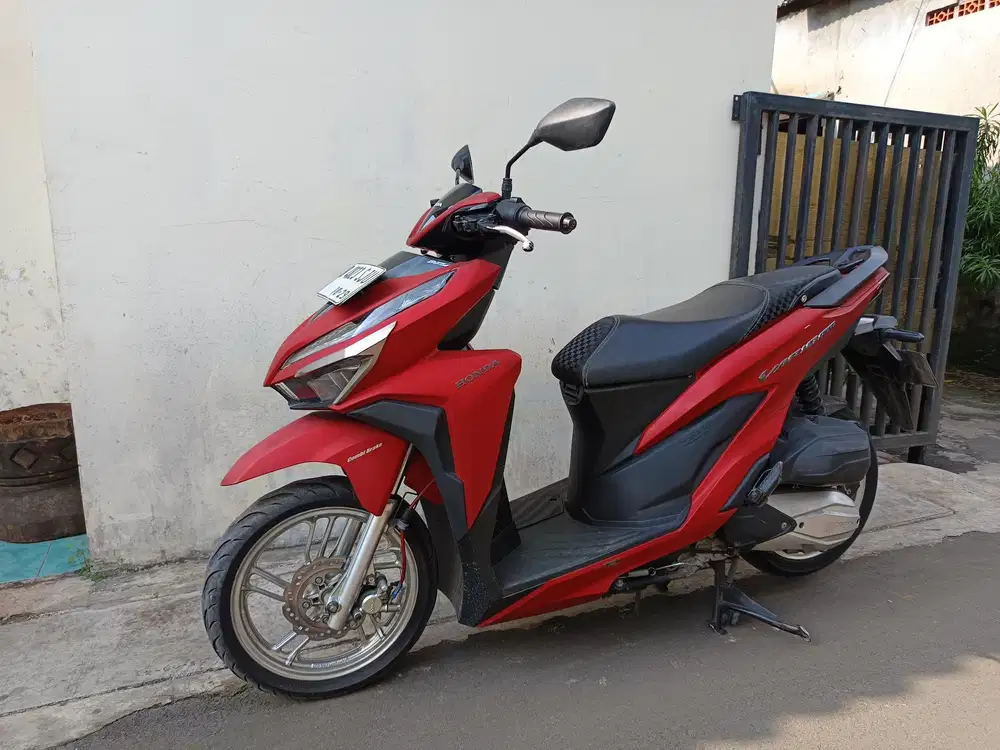 Di jual cepat vario led 150 kyles 2019 siap pakai