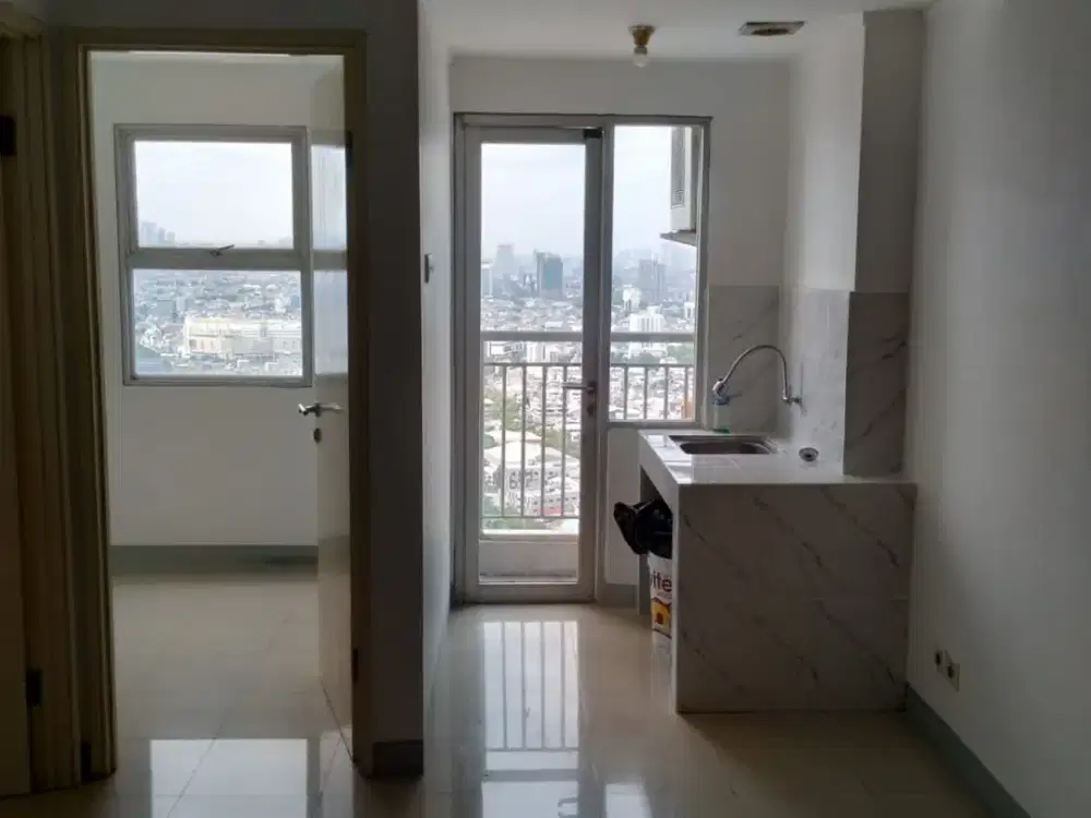 DIJUAL APARTEMEN SEASON CITY 2BR DIJUAL MURAH – LT 30, SHM, SIAP HUNI