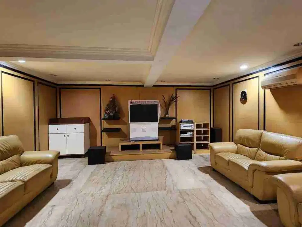 Dijual cepat rumah mewah di Villa Permata Gading Jakarta Utara