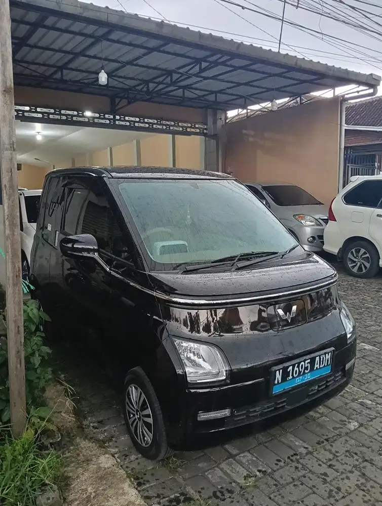 Air EV wuling standart 2025