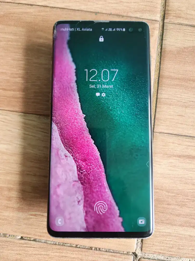 Samsung S10 plus dual sim varian 8/512 ex resmi SEIN