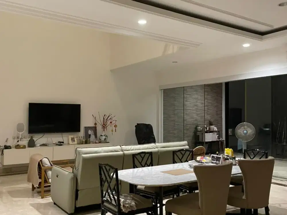 Dijual Cepat Rumah Semi Furnished Cluster Aristoteles Summarecon Gading Serpong, Tangerang