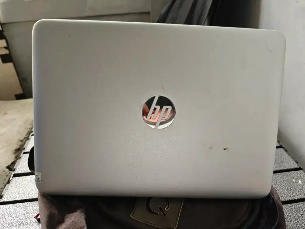 Laptop hp elitebook 820 g3 i7