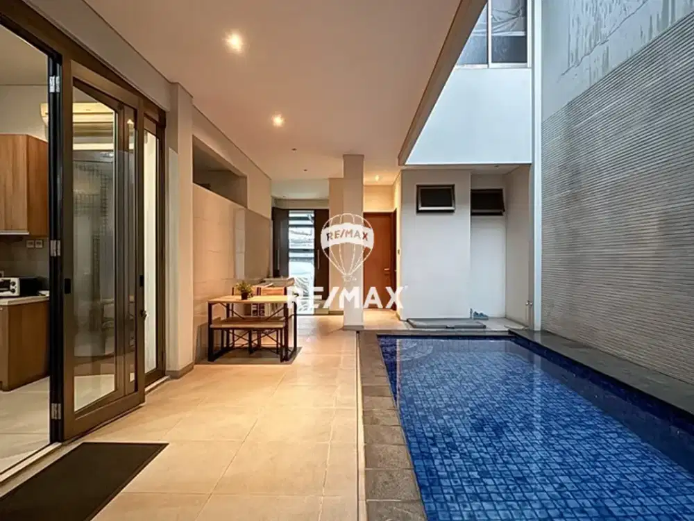 DIJUAL RUMAH 2 LANTAI SIAP HUNI DI DAERAH PONDOK INDAH