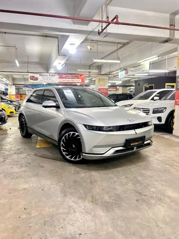Hyundai Ioniq 5 Signature Long Range 2023 nik 2022 EV Like New
