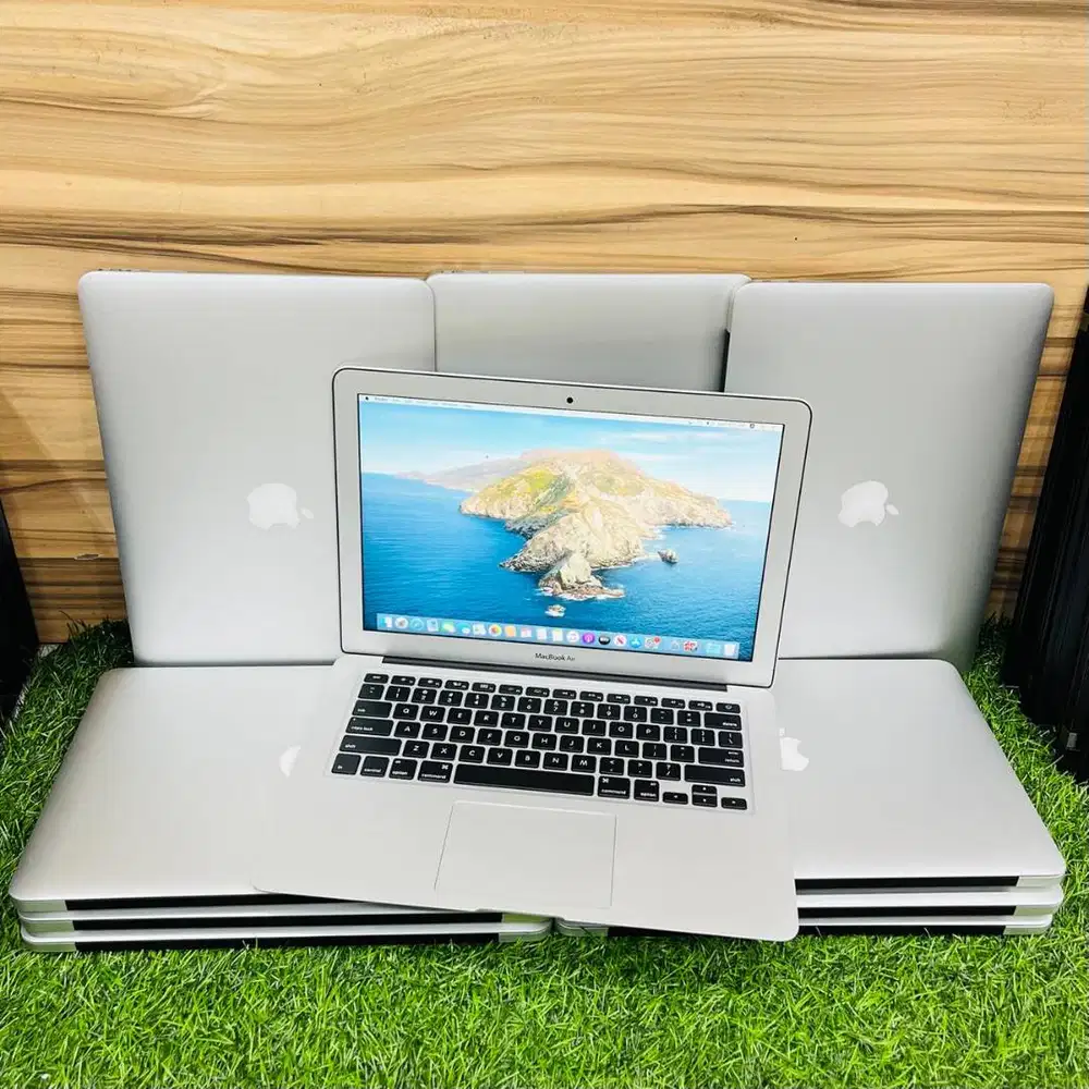 APPLE MACBOOK AIR 2017 Core i5 1.8Ghz RAM 8GB LAYAR 13INCH *RDC