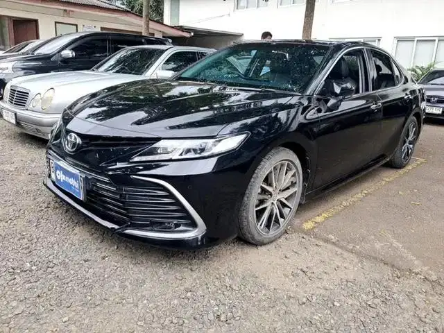 DP RENDAH Toyota Camry 2.5 V Bensin-AT 2022 SAS