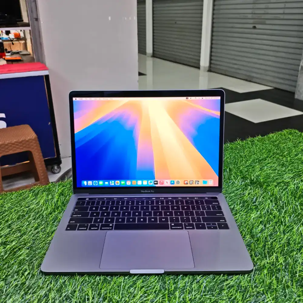 MACBOOK PRO 2019 TB i7 16/512Gb