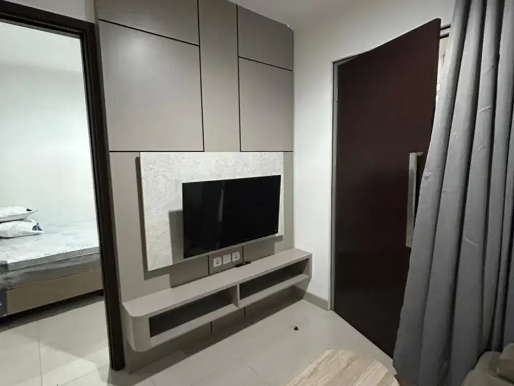 DISEWAKAN RUMAH PIK 2 UK 6x12.5 (2 LANTAI) FULL FURNISH SIAP HUNI TERMURAH