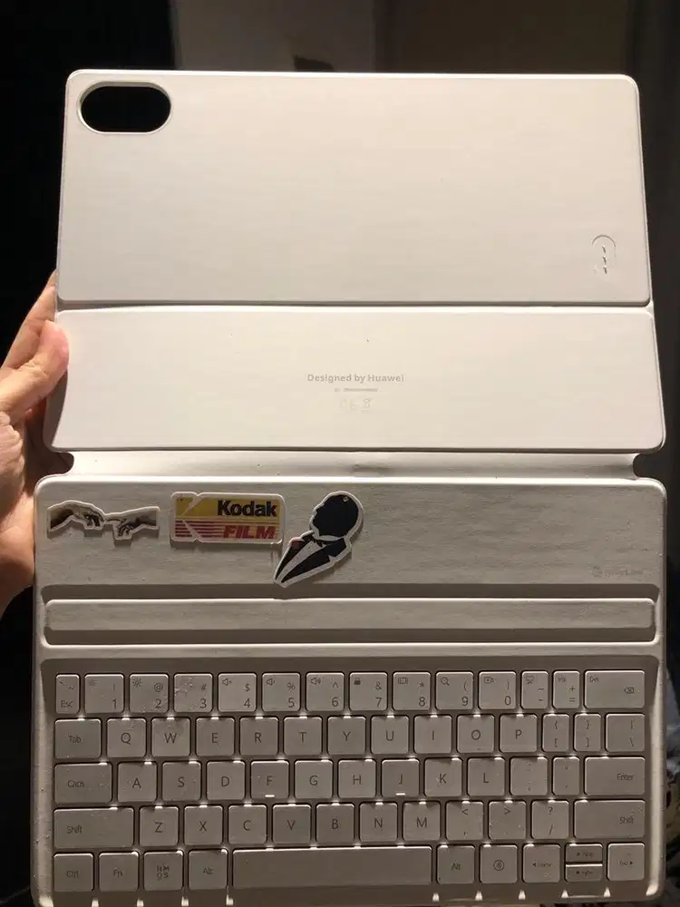 Keyboard dan casing tablet huawei