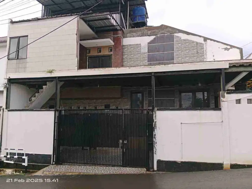 Dijual Cepat Rumah 2 Lantai Siap Huni di Komplek Walikota Jakarta Barat