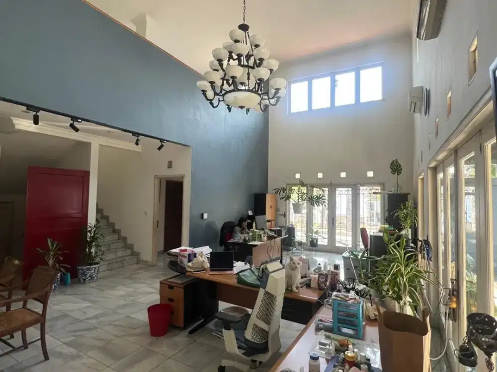 Rumah Hoek Lokasi Private Taman Giri Loka BSD city