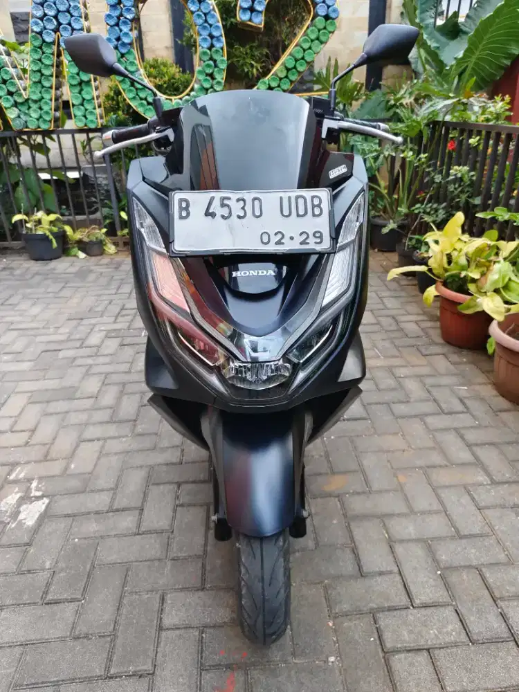 Honda PCX 160 ABS Tahun 2024 pajak hidup panjang