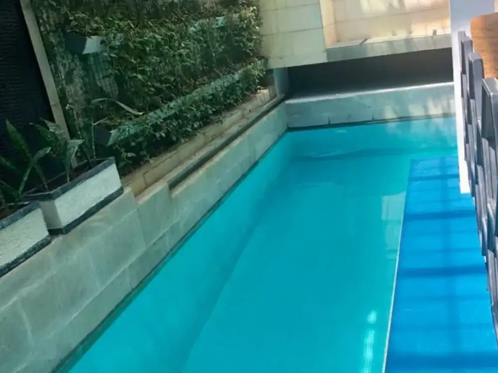 Swimming pool Rumah Mandiri 3.5 lantai Villa Cinere Mas