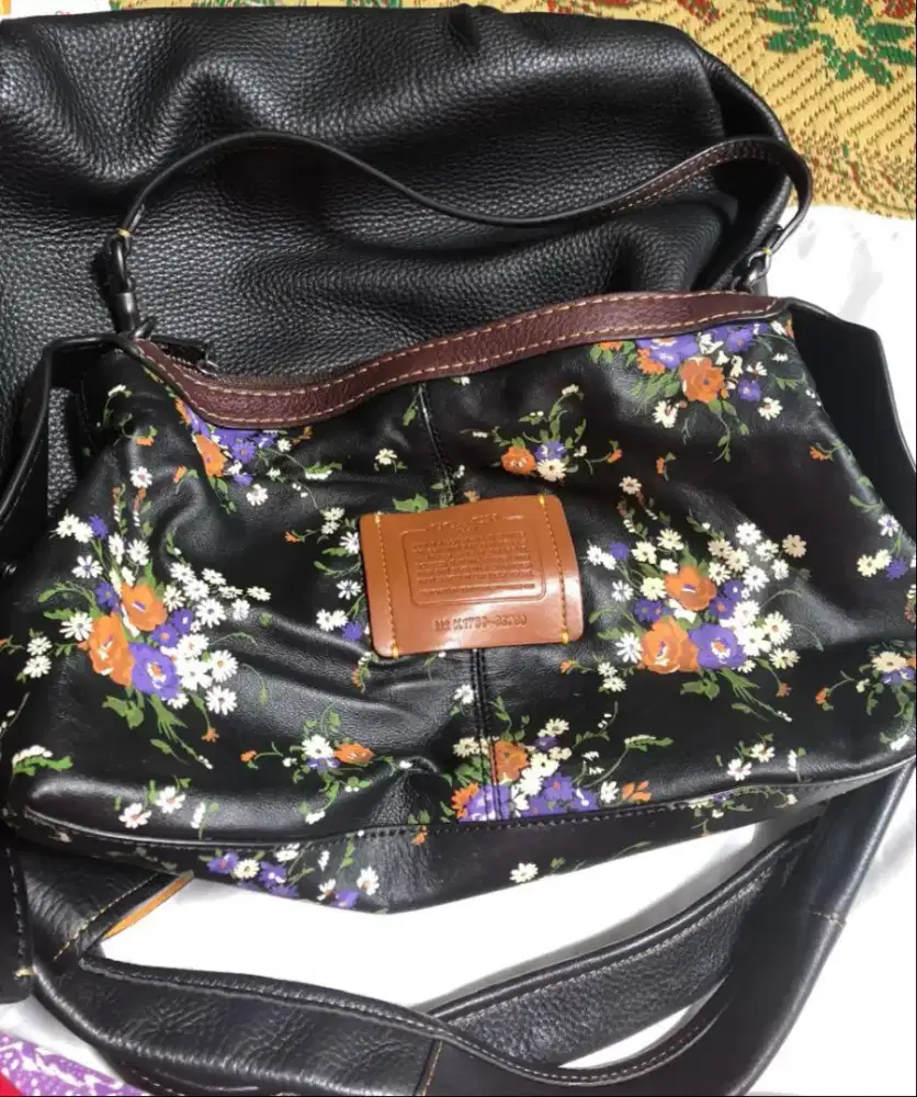 Coach Bandit Hobo 39 in Natural Pebble Leather