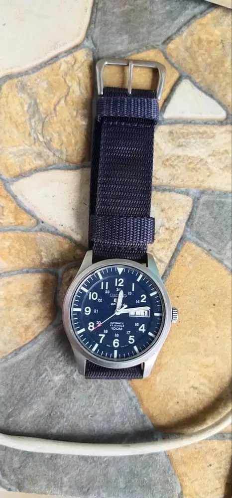 Jam Tangan Seiko 5 Sporty