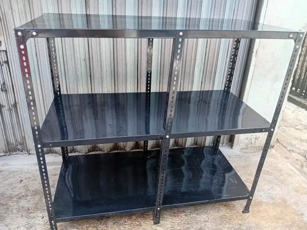 Jual 2 meja besi dan kayu