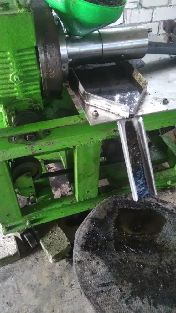 Mesin Screw pemeras minyak biji-bijian