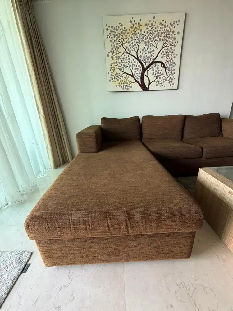 SOFA MODEL L EMPUK