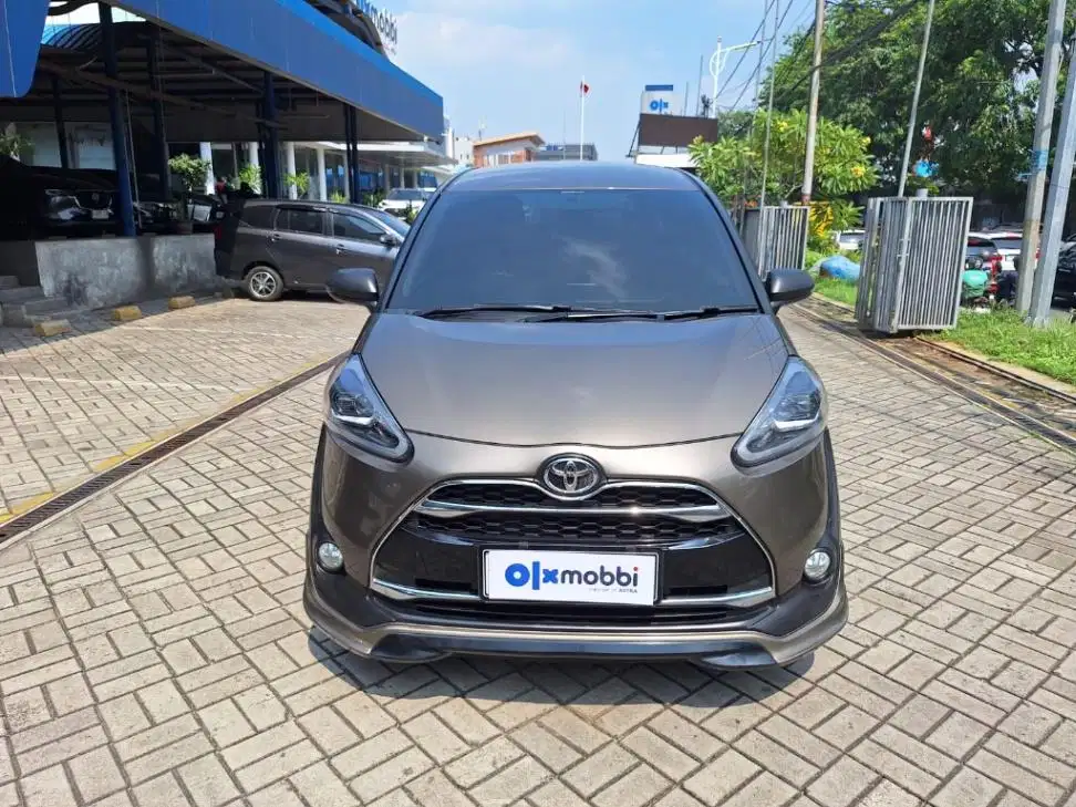 DP 5% Toyota Sienta 1.5 Q Bensin-AT 2017 Coklat CBMQB