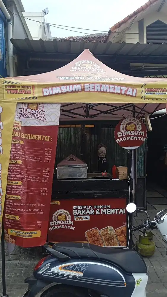 STAFF JAGA OUTLET DIMSUM MENTAI