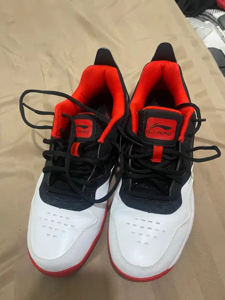 Sepatu Li - Ning Ranger lite SE 2 (baru dipake 2 kali)