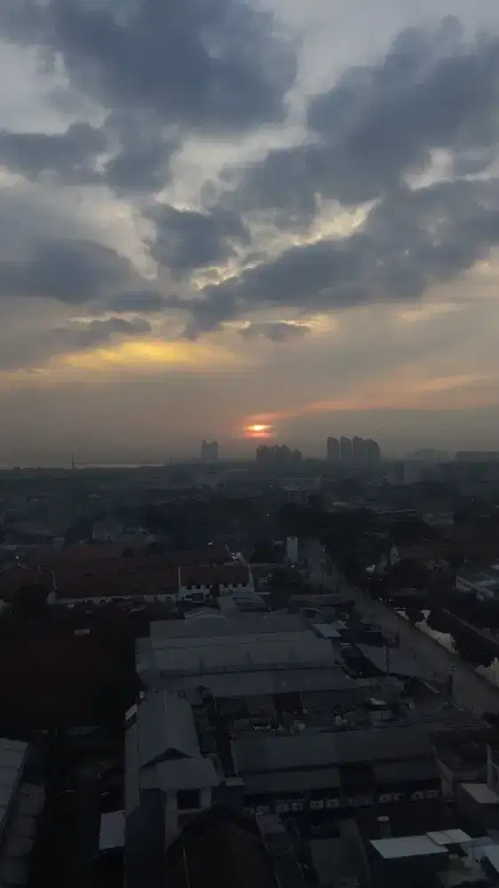 Di butuhkan asisten rumah tangga