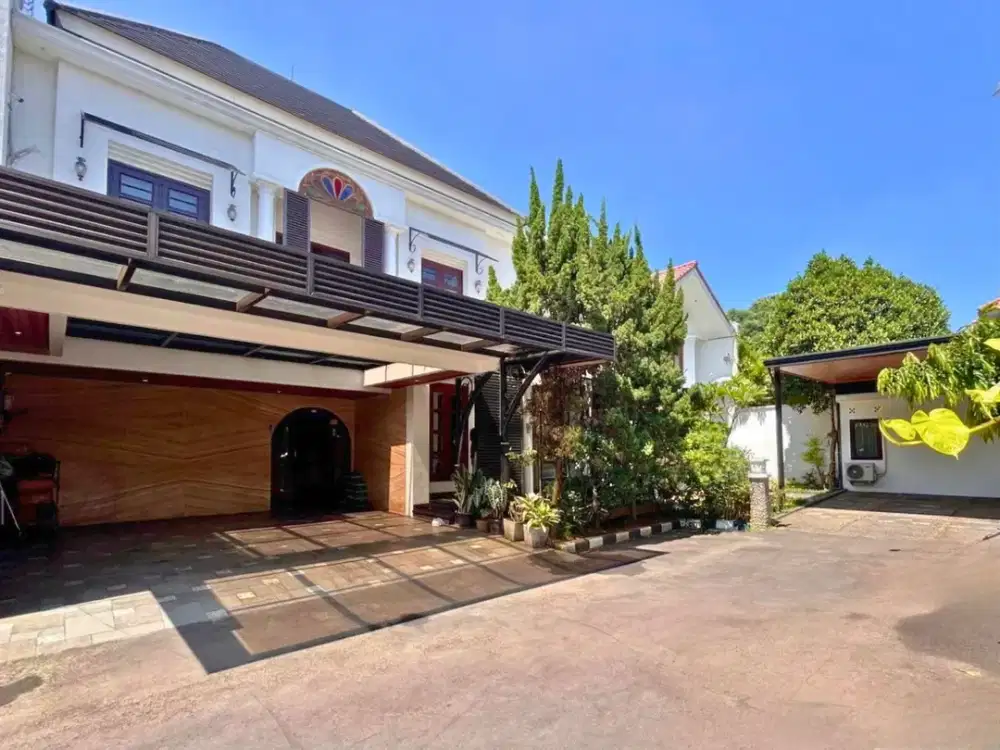 Rumah Mewah Dalam Townhouse, Akses Jalan Lebar !!!