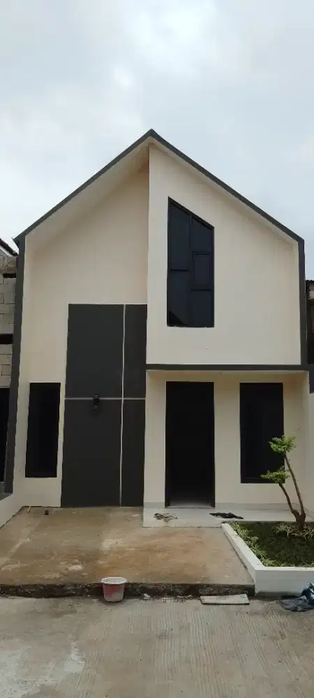 Rumah murah megah 200m dr angkutan umum dan 10 menit ke stasiun Depok