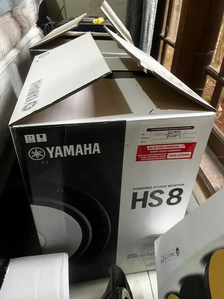 Speaker Yamaha HS8 + stand Samson MS200