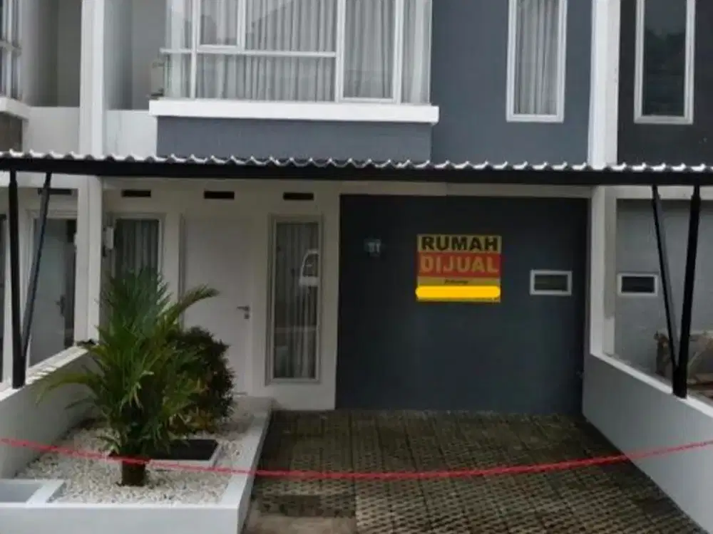 Rumah Mewah 2 Lantai Dekat Exit Tol Karawang Barat