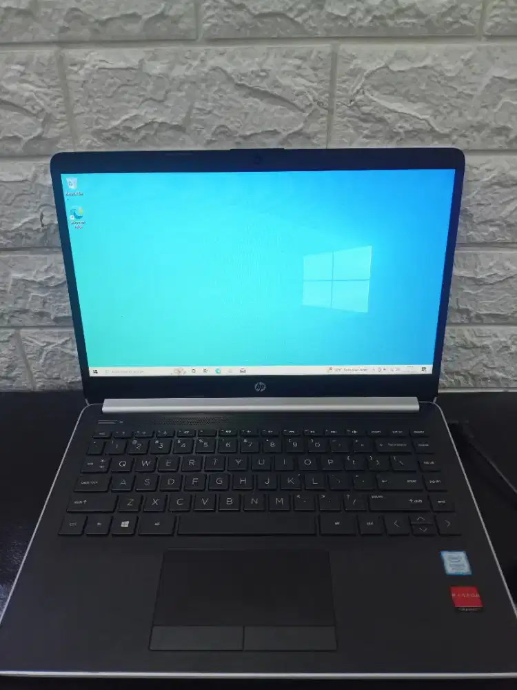 Laptop hp 14s cf0044tu