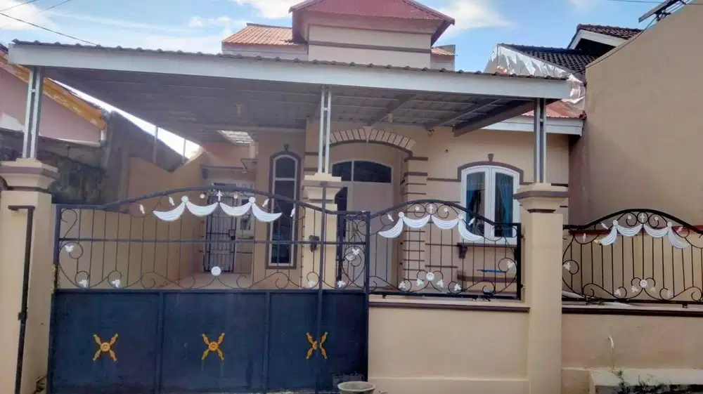 Dijual cepat (siap huni)