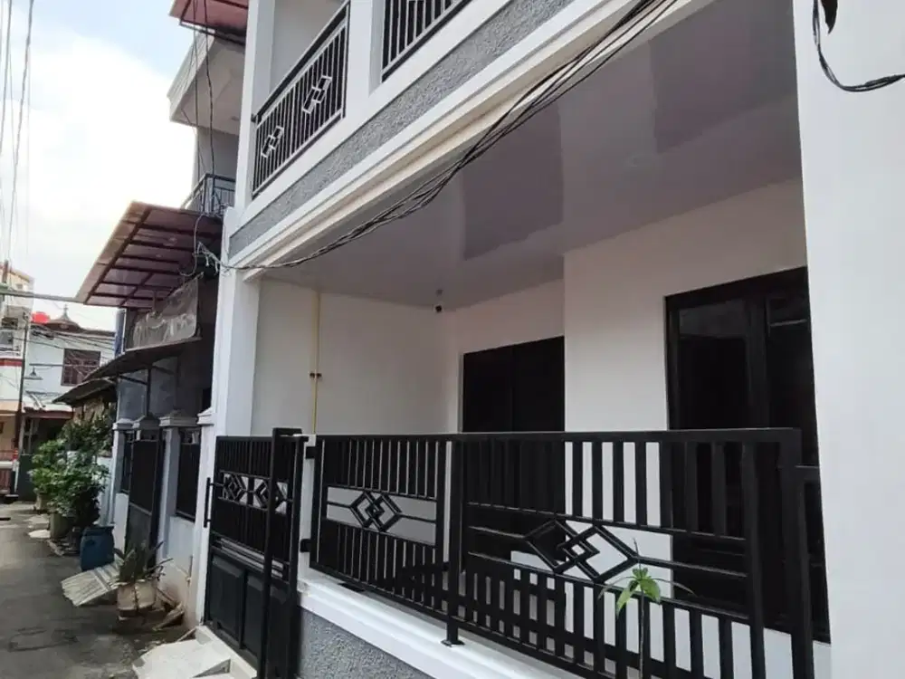 Dijual Rumah 2 Lantai Siap Huni Dan Full Furnished di Duren Sawit Jakarta Timur