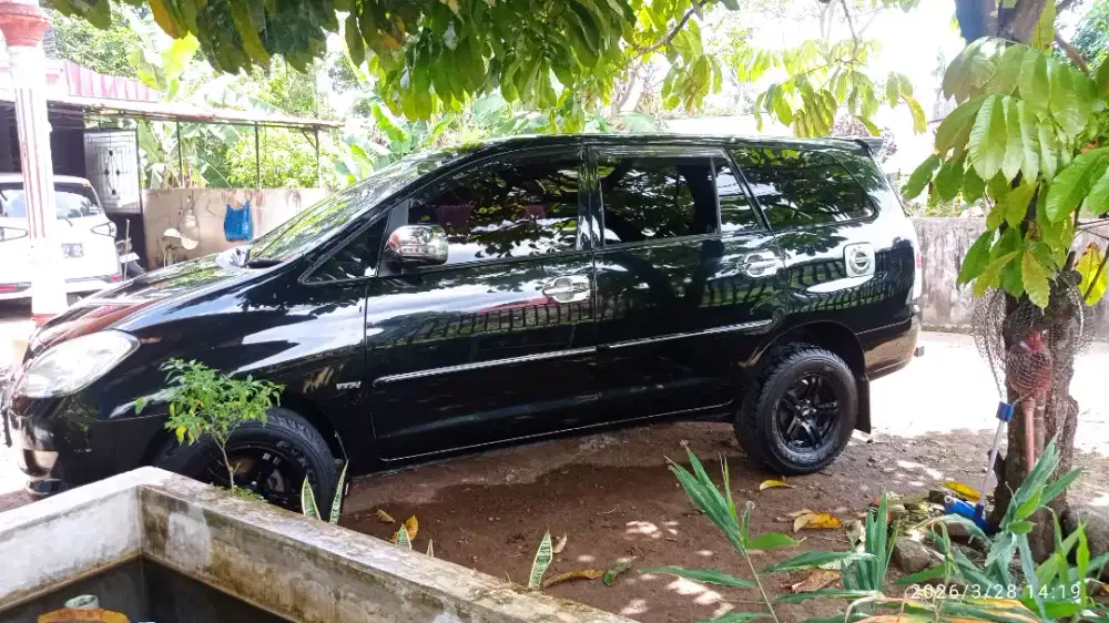 Innova matic V tahun 2009. Bensin