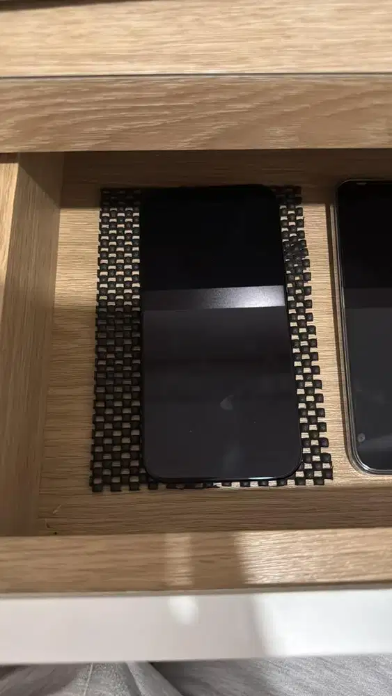 IPHONE AIR 256 GB extra asuransi