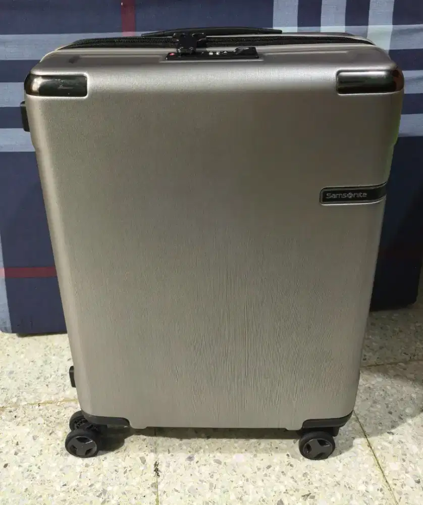 Samsonite Evoa cabin 20 inc
