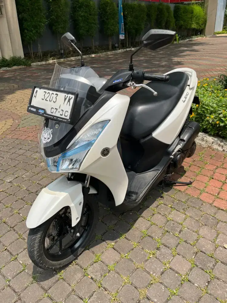 Lexi 125 Cc Kunci Putih Glossy