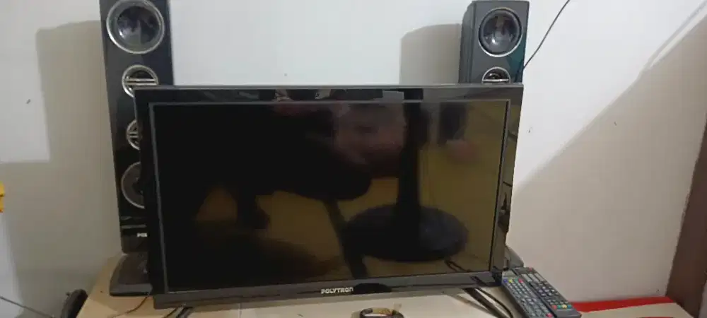 TV Polytron 24inch